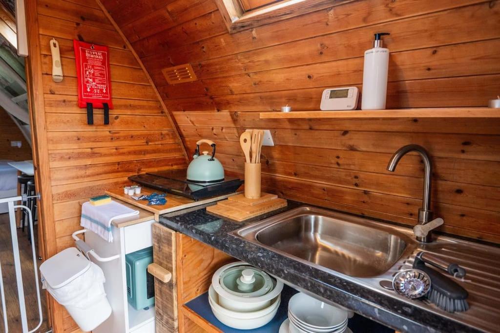 Robin Nest - Cosy Shepherd'S Hut Hideaway Callington Екстериор снимка