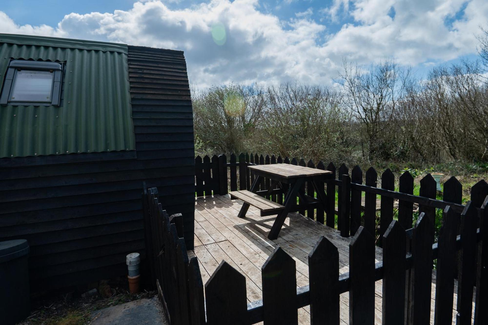 Robin Nest - Cosy Shepherd'S Hut Hideaway Callington Екстериор снимка